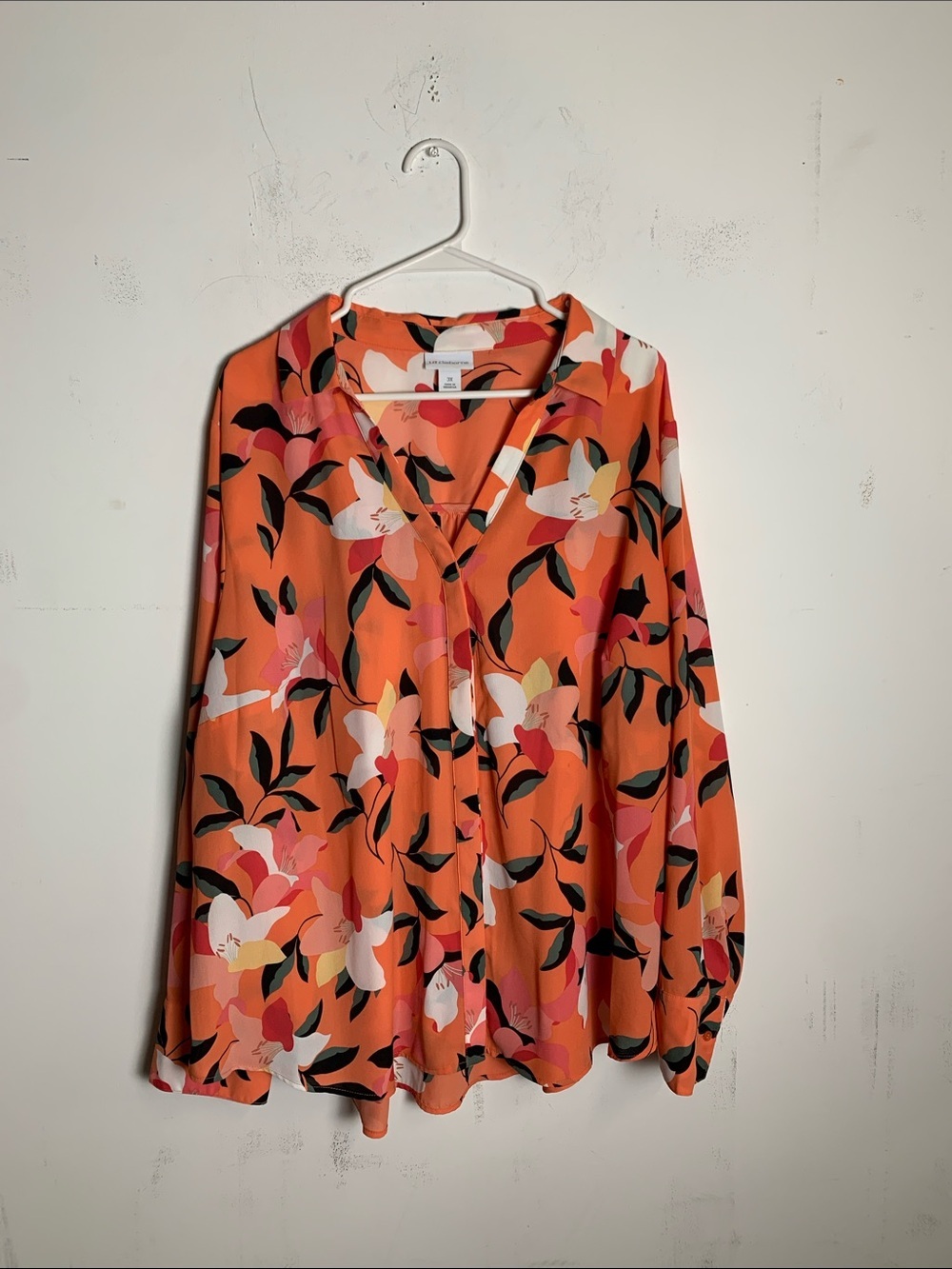 Liz Claiborne Orange Floral V-Neck Blouse